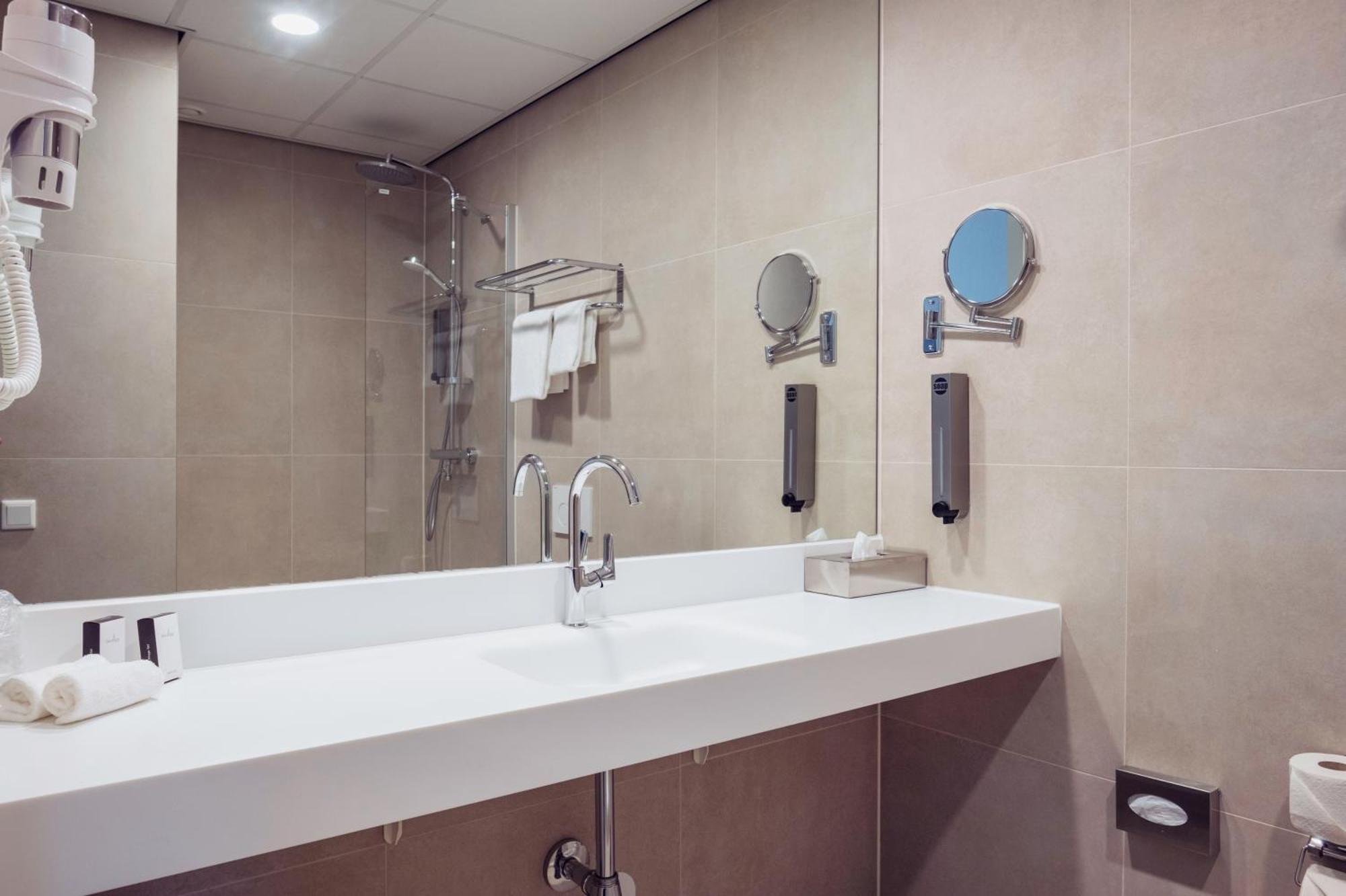 Plaza Premium Den Haag City Center Bilik gambar